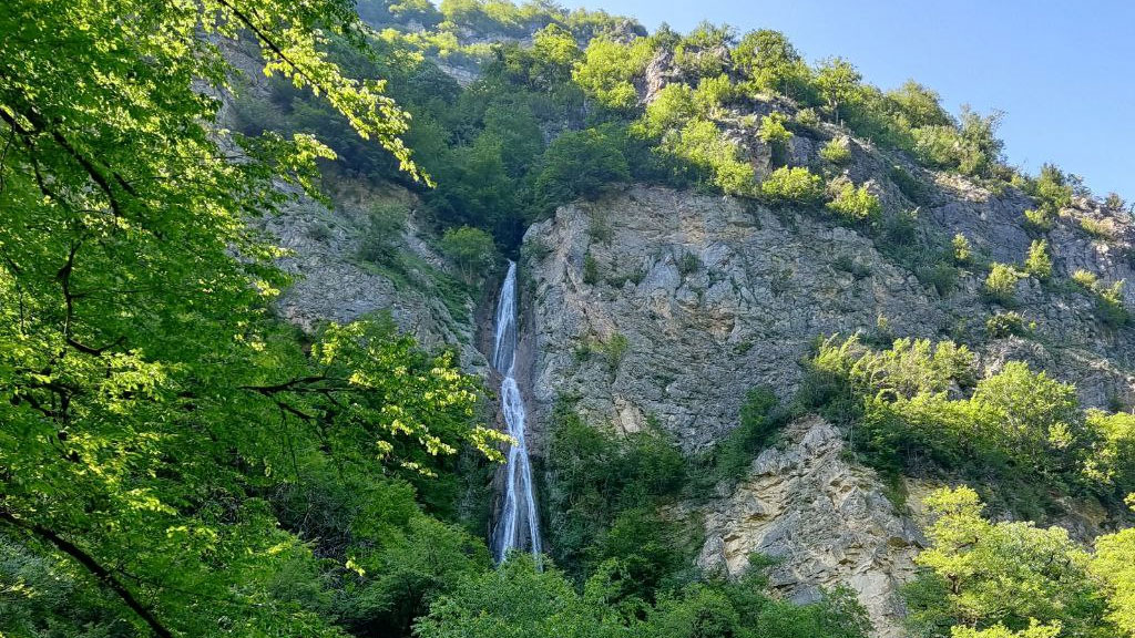 تور پیمایش کجور تا سیسنگان بهار 1404